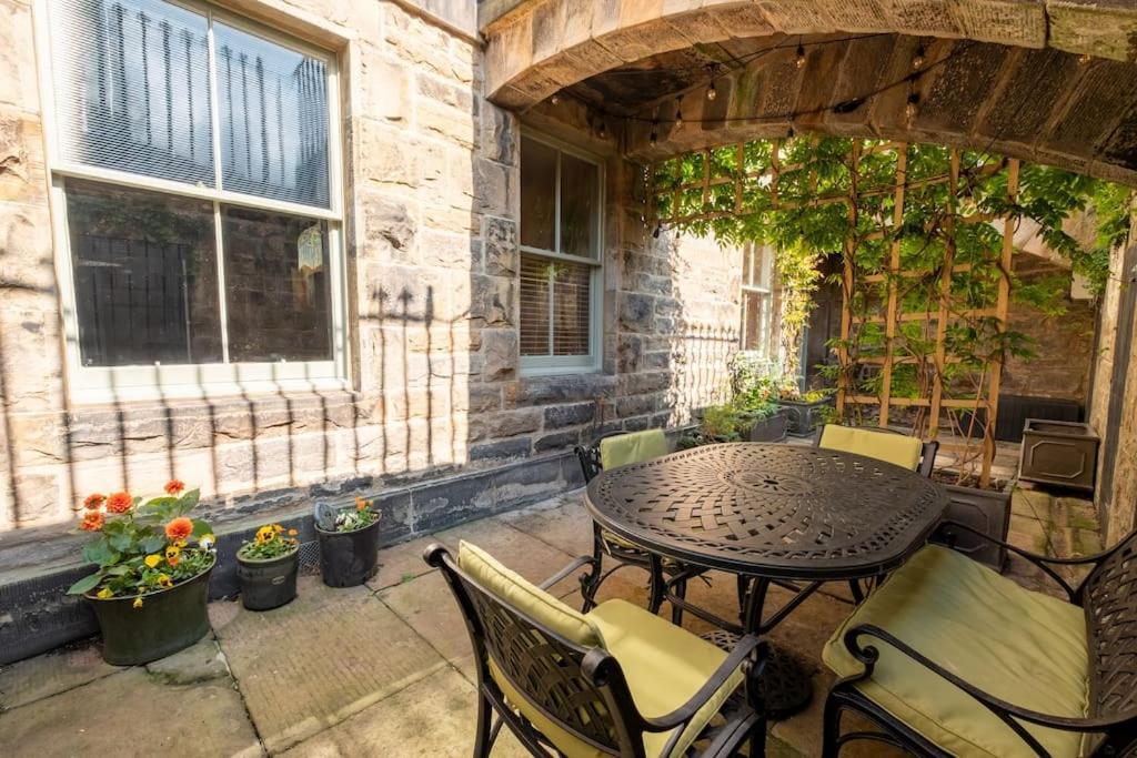 The Retreat Stockbridge * Edinburgh